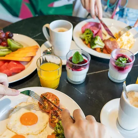 Cordial Santa Agueda & Perchel Club *