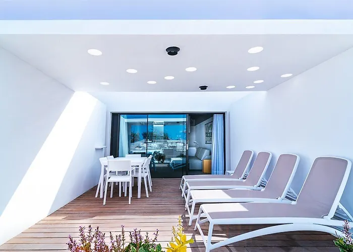 Cordial Santa águeda * La Playa de Arguineguín